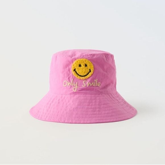 Zara Other - Zara Pink SmileyWorld Kids Girls Bucket
Hat (Size 6-9months)